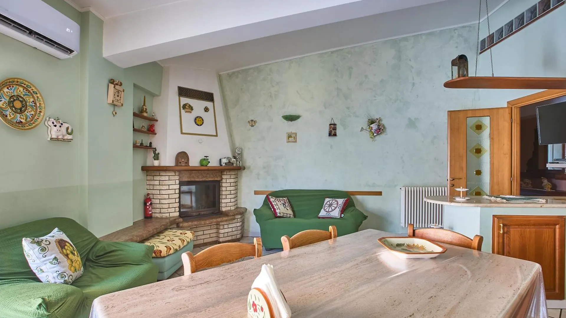La Casa Rosa Apartment Terme Vigliatore