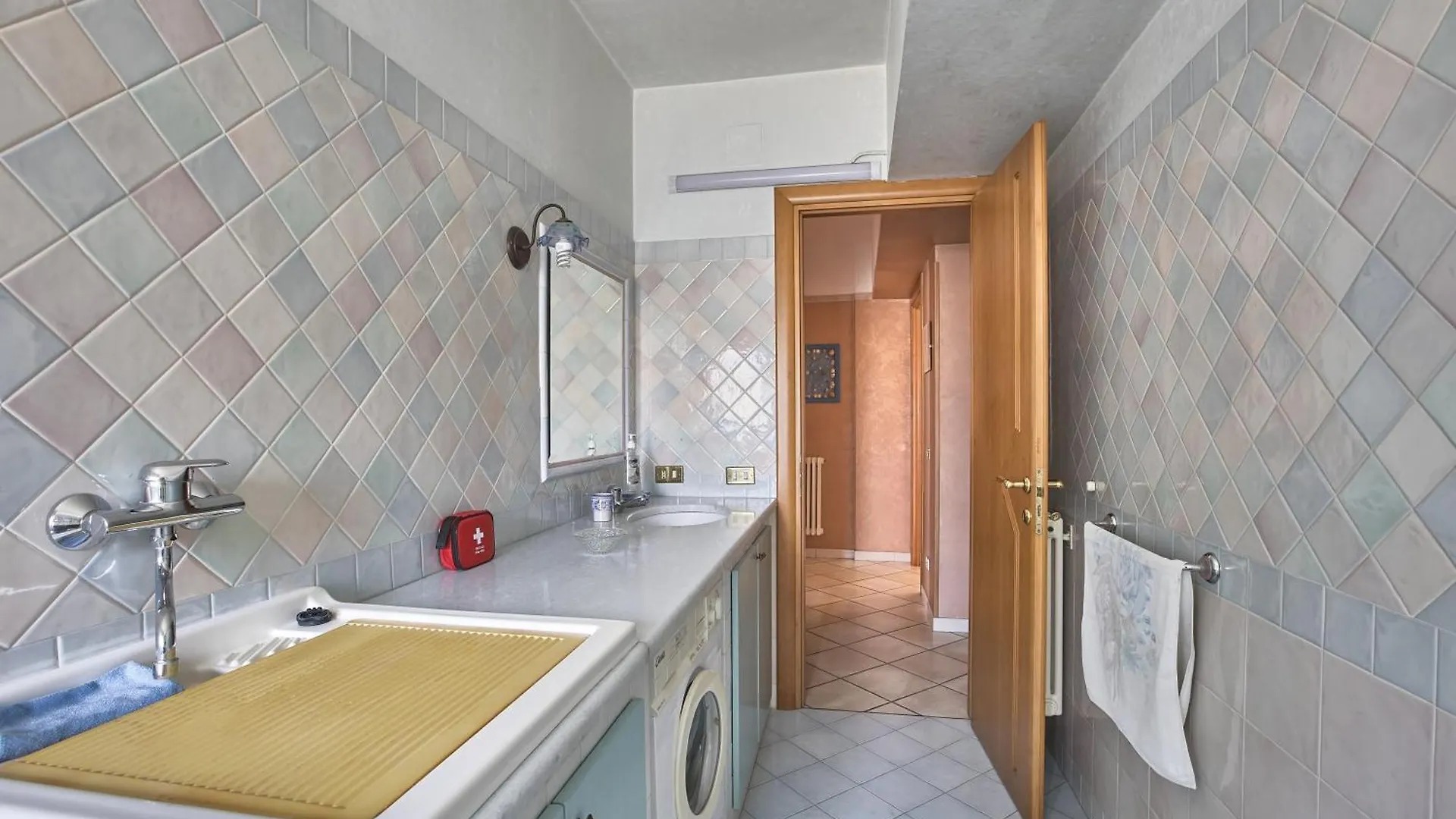 La Casa Rosa Apartment Terme Vigliatore